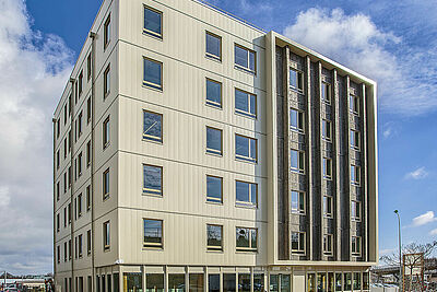 photo - Façade du bâtiment direction et pôle santé publique